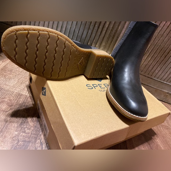 NWT Sperry Maya Belle Leather Chelsea Boot - Picture 2 of 4
